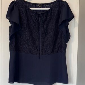🍀3 for $25🍀 Ann Taylor Navy Lacy Top